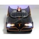 Cochesdemetal.es 1966 TV Series Batmobile con luces, Batman y Robin 1:18 Jada Toys 98625/253216001