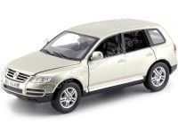 2006 Volkswagen Touareg Metallic Gold 1:18 Bburago 12002