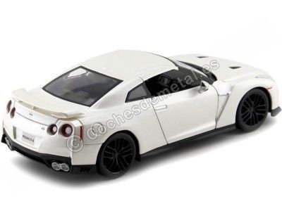 Cochesdemetal.es 2009 Nissan GT-R R35 Blanco Perla 1:24 Bburago 21082 2