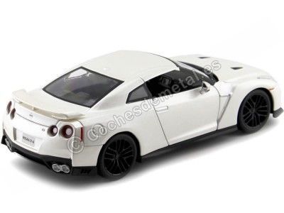 Carsdemetal.es 2009 nissan gt-r r35 pérola branca 1:24 bburago 21082 2