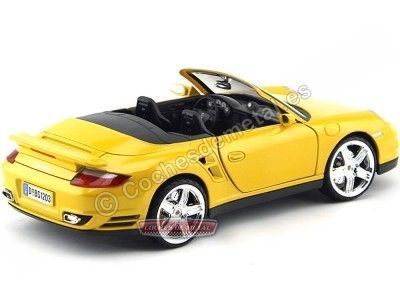 Cochesdemetal.es 2008 Porsche 911 Turbo Cabriolet Amarillo 1:18 Motor Max 73183 2