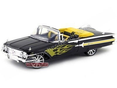 Cochesdemetal.es 1960 Chevrolet Impala Convertible Custom Negro con llamas 1:18 Motor Max 79009