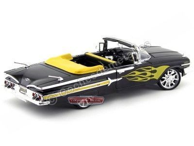 Cochesdemetal.es 1960 Chevrolet Impala Convertible Custom Negro con llamas 1:18 Motor Max 79009 2