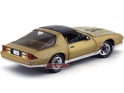 Cochesdemetal.es 1982 Chevrolet Camaro Z-28 Gold 1:18 Sun Star 1930 2