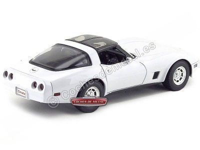 Cochesdemetal.es 1982 Chevrolet Corvette Coupe Blanco 1:18 Welly 12546 2