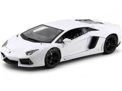 Cochesdemetal.es 2011 Lamborghini Aventador LP700-4 Blanco 1:18 Bburago 11033