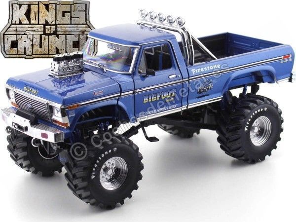 Cochesdemetal.es 1974 Ford F-250 Monster Truck "Bigfoot, Kings of Crunch" Azul 1:18 Greenlight 13541