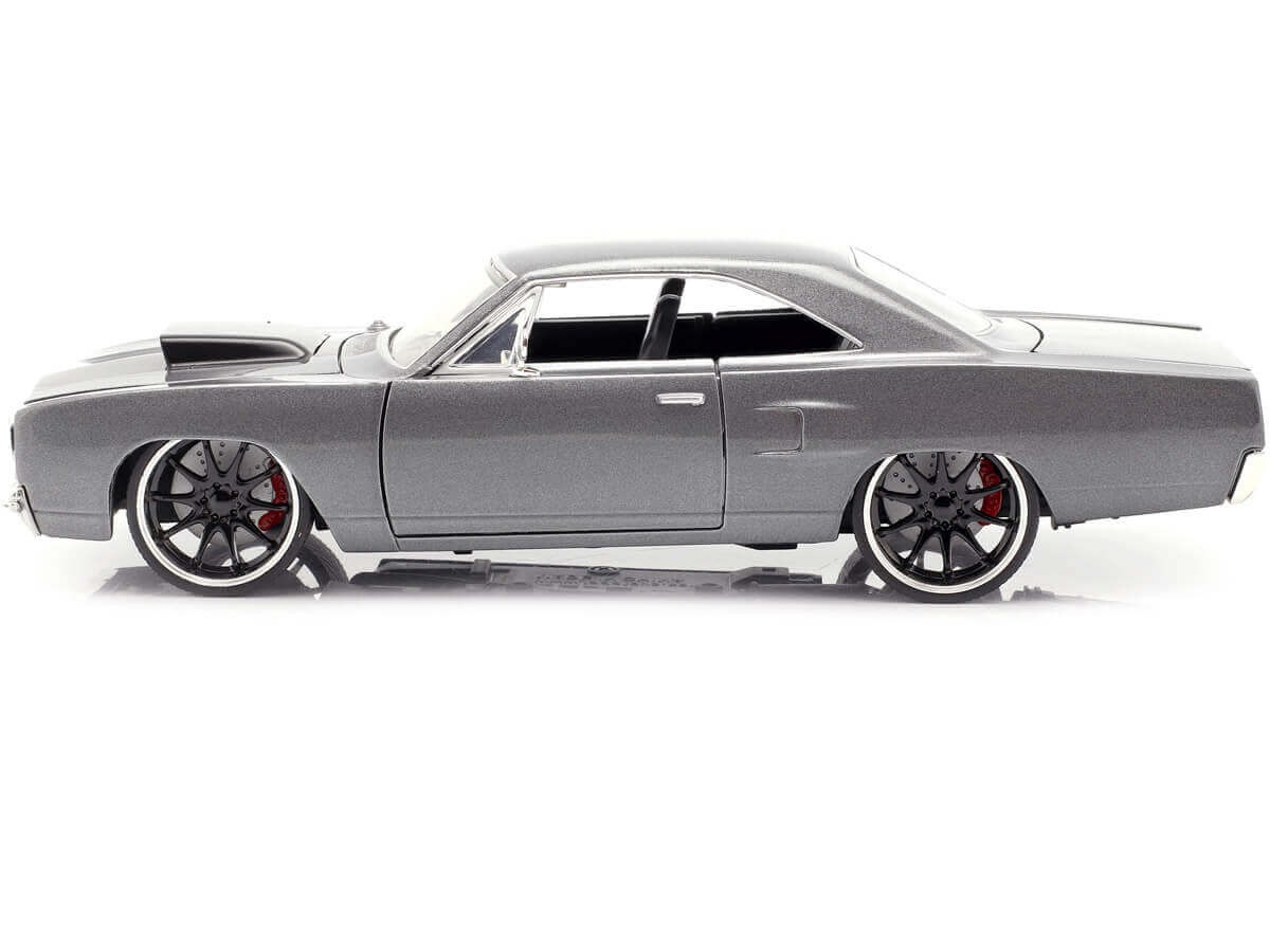 Cars - JADA TOYS - 30745 - Dom's Plymouth Road Runner - Fast & Furious</i>  (2009)