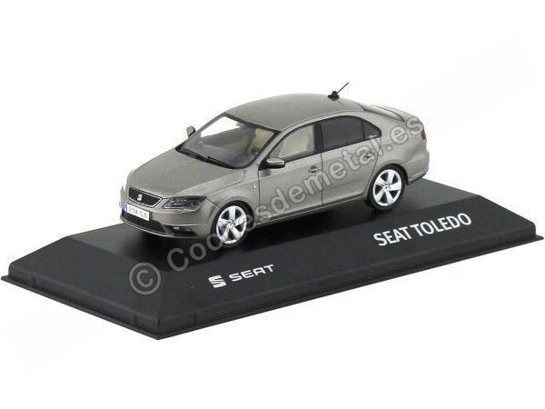 Cochesdemetal.es 2019 Seat Toledo IV Silver Gray 1:43 Seat Autoemocion 15