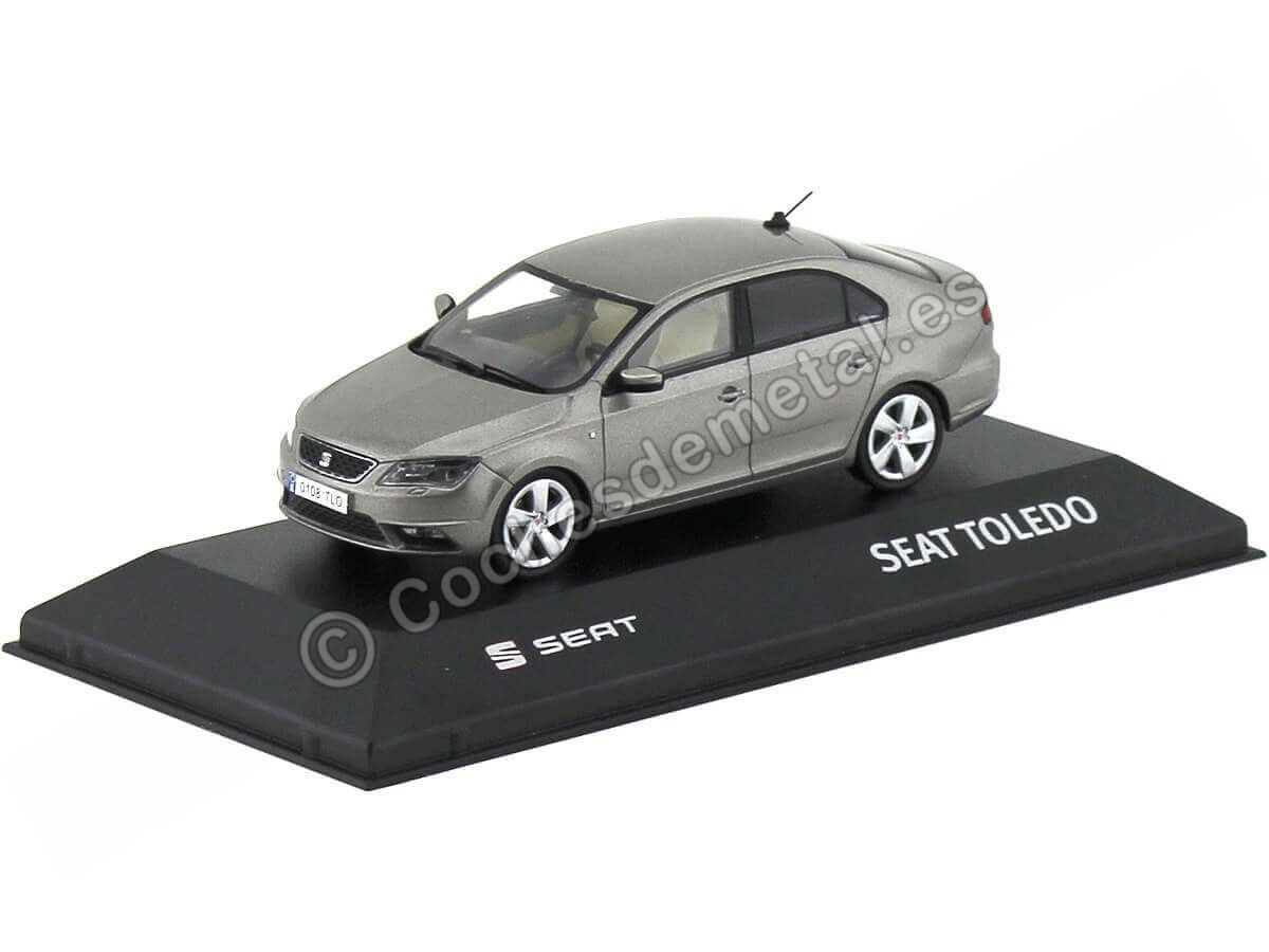 2019 Seat Toledo IV Silver Gray 1:43 Seat Autoemocion 15