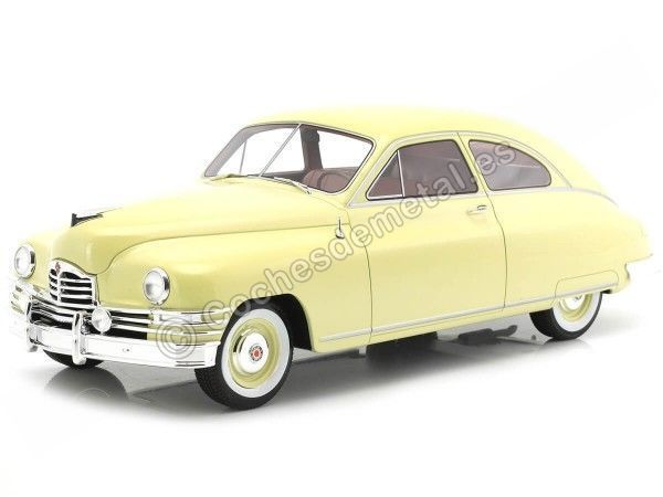 Carsdemetal.es 1949 Packard Deluxe Club Sedan 2 Portas Amarelo claro 1:18 Bos-Models 239