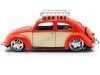 CARSDEMETAL.ES 1951 Volkswagen Beetle Custom Beetle Red-Beige 1:18 MAISTO DESIGN 32614