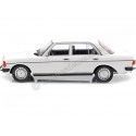Carsdemetal.es 1975 Mercedes-Benz 230E (W123) Branco 1:18 KK em escala 180351