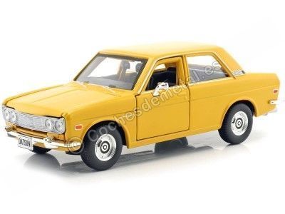 1971 Datsun 510 amarillo 1:24 Maisto 31518 Cochesdemetal.es