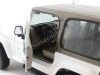 2000 Jeep Wrangler Sahara Blanco Metalizado 1:18 Maisto 31662 Cochesdemetal 12 - Coches de Metal 