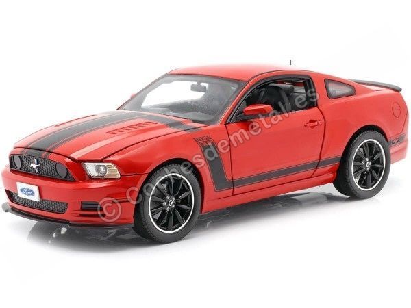 Cochesdemetal.es 2013 Ford Mustang BOSS 302 Rojo 1:18 Shelby Collectibles 454