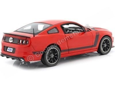 Cochesdemetal.es 2013 Ford Mustang BOSS 302 Rojo 1:18 Shelby Collectibles 454 2