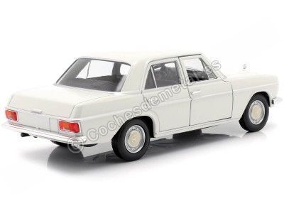 Cochesdemetal.es 1973 Mercedes-Benz 220-8 (W115) Blanco 1:24 Welly 24091 2