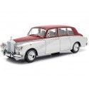 Cochesdemetal.es 1968 Rolls-Royce Phantom VI Light Silver-Red 1:18 Kyosho 08905Sr