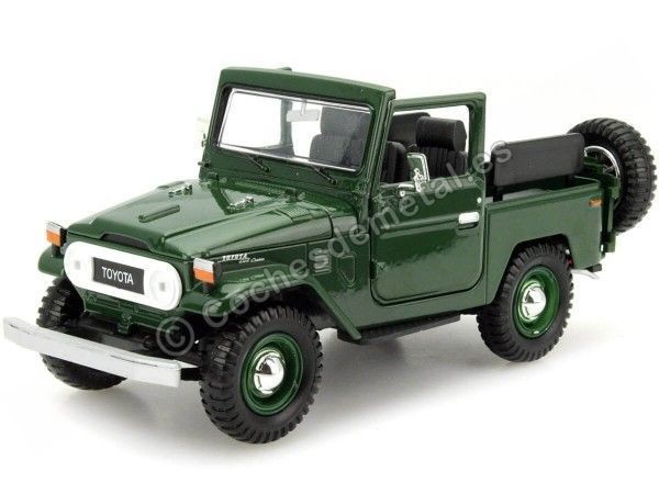 Carsdemetal.es 1974 Toyota FJ40 Hard Top Green/White 1:24 MAX 79323 MOTOR