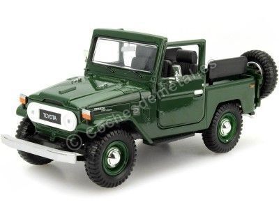 Carsdemetal.es 1974 Toyota FJ40 Hard Top Green/White 1:24 MAX 79323 MOTOR