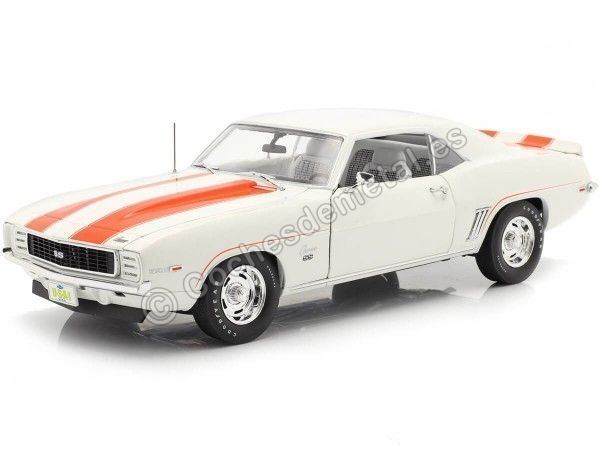 Cochesdemetal.es 1969 Chevrolet Camaro Z10 "Pace Car Coupe" Dover White 1:18 Highway-61 18026