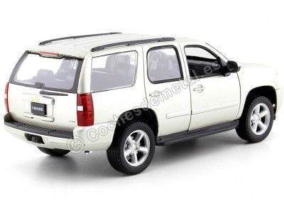 Cochesdemetal.es 2008 Chevrolet Tahoe Metallic Gold 1:24 Welly 22509 2