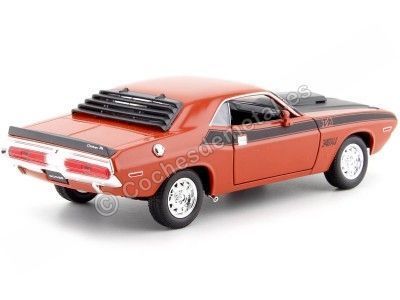 Cochesdemetal.es 1970 Dodge Challenger T/A Coral/Negro 1:24 Welly 24029 2