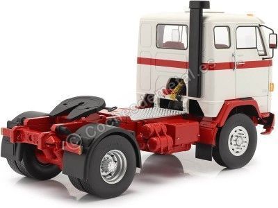 Cochesdemetal.es 1965 Camion Volvo F88 Blanco/Rojo 1:18 MC Group 18141 2