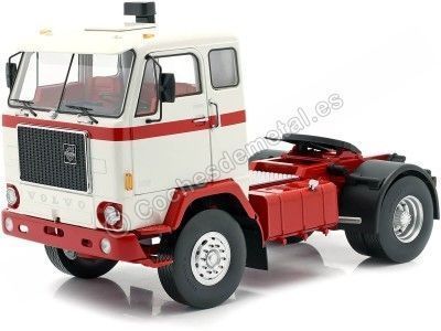 Cochesdemetal.es 1965 Camion Volvo F88 Blanco/Rojo 1:18 MC Group 18141