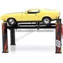 CARSDEMETAL.ES Escenseur réglable de quatre colonnes "60 secondes" 1:18 Greenlight 13580