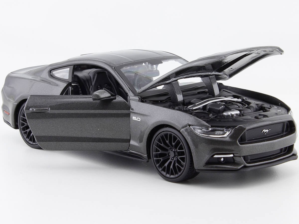 Ford Mustang GT grise 2015 1/24