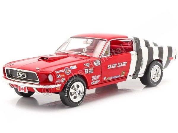 Cochesdemetal.es 1968 Ford Mustang Fastback "Sandy Elliot" Rojo / Blanco 1:18 Auto World AW259