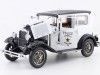 Cochesdemetal.es 1931 Ford Model A Tudor Police Car Blanco / Negro 1:18 Sun Star 6108