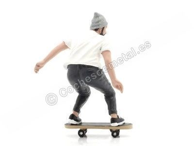 Cochesdemetal.es Figura de resina "Skateboarder II" 1:18 American Diorama 38241 2