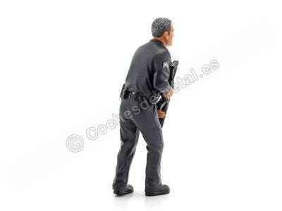 Figura de resina "Oficial de Policía II" 1:18 American Diorama 24012 Cochesdemetal.es 2