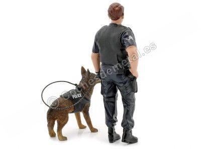Figura de Resina "Unidad K9 Oficial de Policía I + Perro Policía" 1:18 American Diorama 38163 Cochesdemetal.es 2