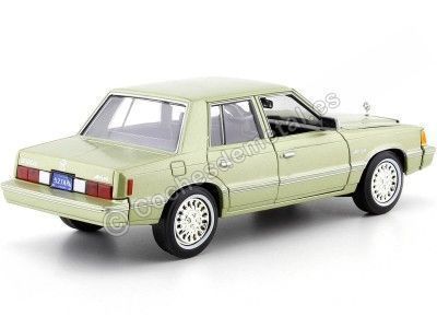 Cochesdemetal.es 1982 Dodge Aries K Champagne 1:24 Motor Max 73335 2