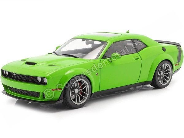 Cochesdemetal.es 2020 Dodge Challenger R/T Scat Pack Widebody Verde 1:18 Solido S1805704