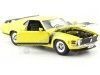 Cochesdemetal.es 1970 Ford Mustang Boss 302 Fastback Amarillo / Negro 1:24 Welly 22088