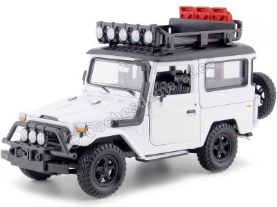 CARSDEMETAL.ES 1974 TOYOTA FJ40 TOP HARD OFF ROAD AVEC PORTURE BLANC 1:24 MOTOR MAX 79137