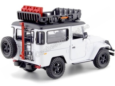 CARSDEMETAL.ES 1974 TOYOTA FJ40 TOP HARD OFF ROAD AVEC PORTURE BLANC 1:24 MOTOR MAX 79137 2