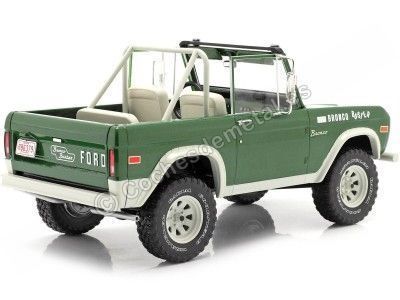Cochesdemetal.es 1977 Ford Bronco Buster Verde "Smokey and the Bandit look alike" 1:18 Greenlight 19084 2