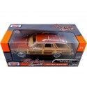 Cochesdemetal.es 1979 Chrysler Lebaron Town & Country Wagon Brown / Woody 1:24 Motor Max 73331