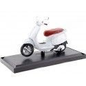 Cochesdemetal.es 2014 Vespa Primavera 150 Blanca 1:18 Maisto 34540-15