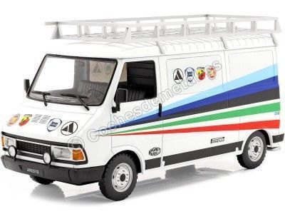 Cochesdemetal.es 1980 Fiat 242 VAN Team Autobianchi/Lancia/Abarth/Fiat Rally Assistance 1:18 Ixo Models 18RMC060XE