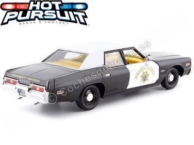 1974 Dodge Mónaco Coche Patrulla de California "Hot Pursuit" Blanco/Negro 1:24 Greenlight 85511 Cochesdemetal.es 2