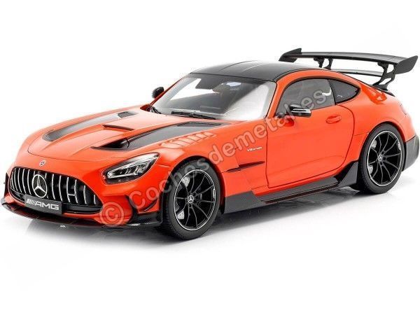 Cochesdemetal.es 2020 Mercedes-Benz AMG GT (C190) Black Series Magma Beam 1:18 Dealer Edition B66961281