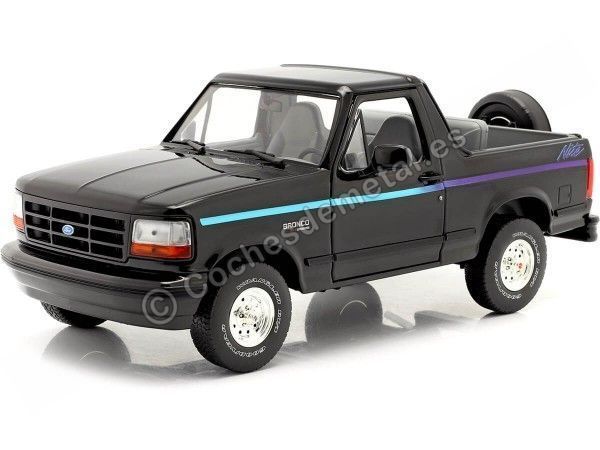 Cochesdemetal.es 1992 Ford Bronco "Nite Edition" Black 1:18 Greenlight 19088