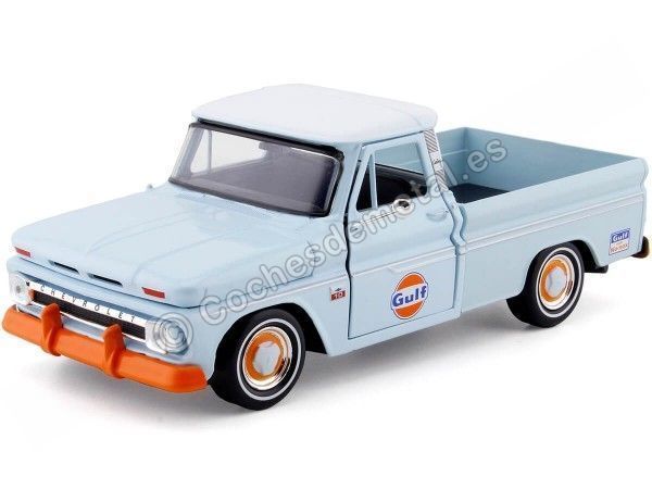 Cochesdelatal.es 1966 Chevrolet C10 Fleetside Pickup "Gulf Edition" Azul / Nararanja 1:24 Motor Max 79648